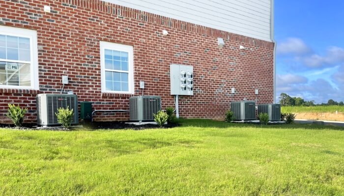 multi hvac units for commercial building